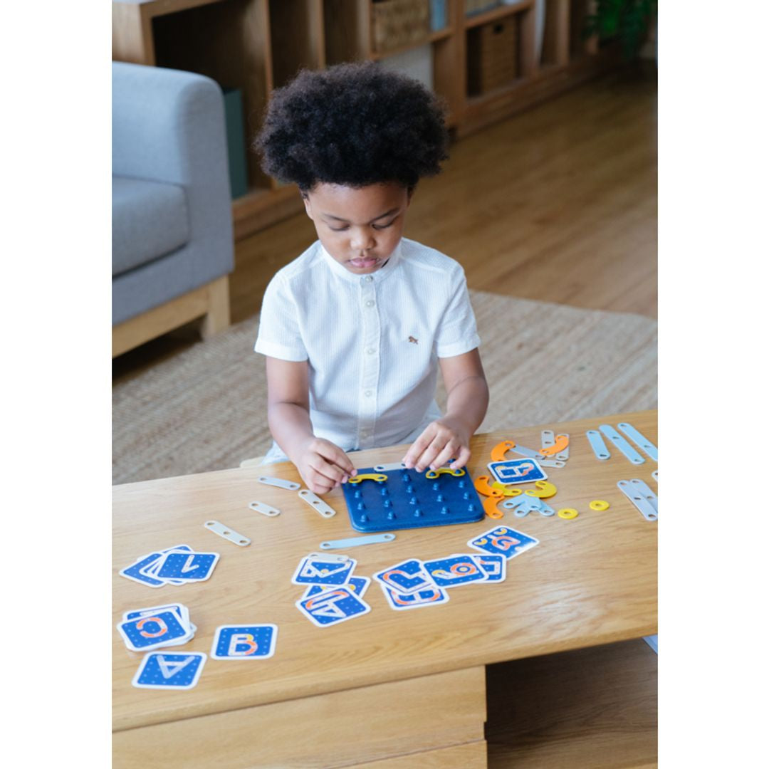 Geometric Pattern Peg Board